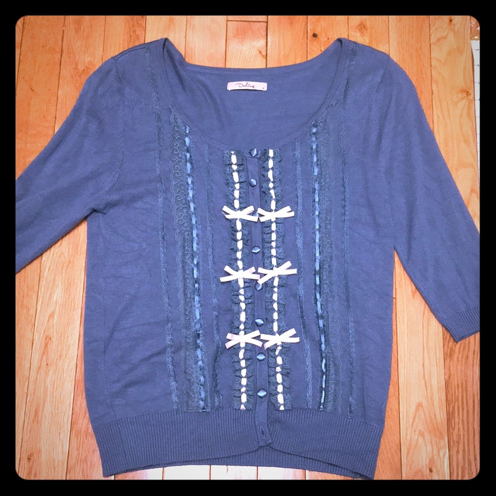 Cardigan sweater
